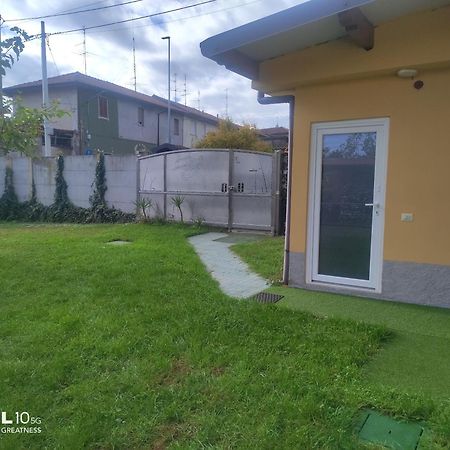 Villa Ara Blu Canegrate Luaran gambar